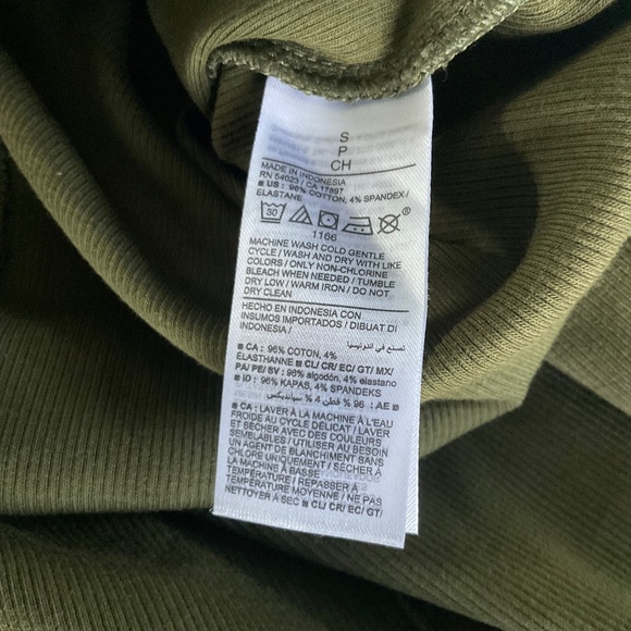 Fitted Rib-Knit Square-Neck Midi Dress Conifer Green - Picture 4 of 7